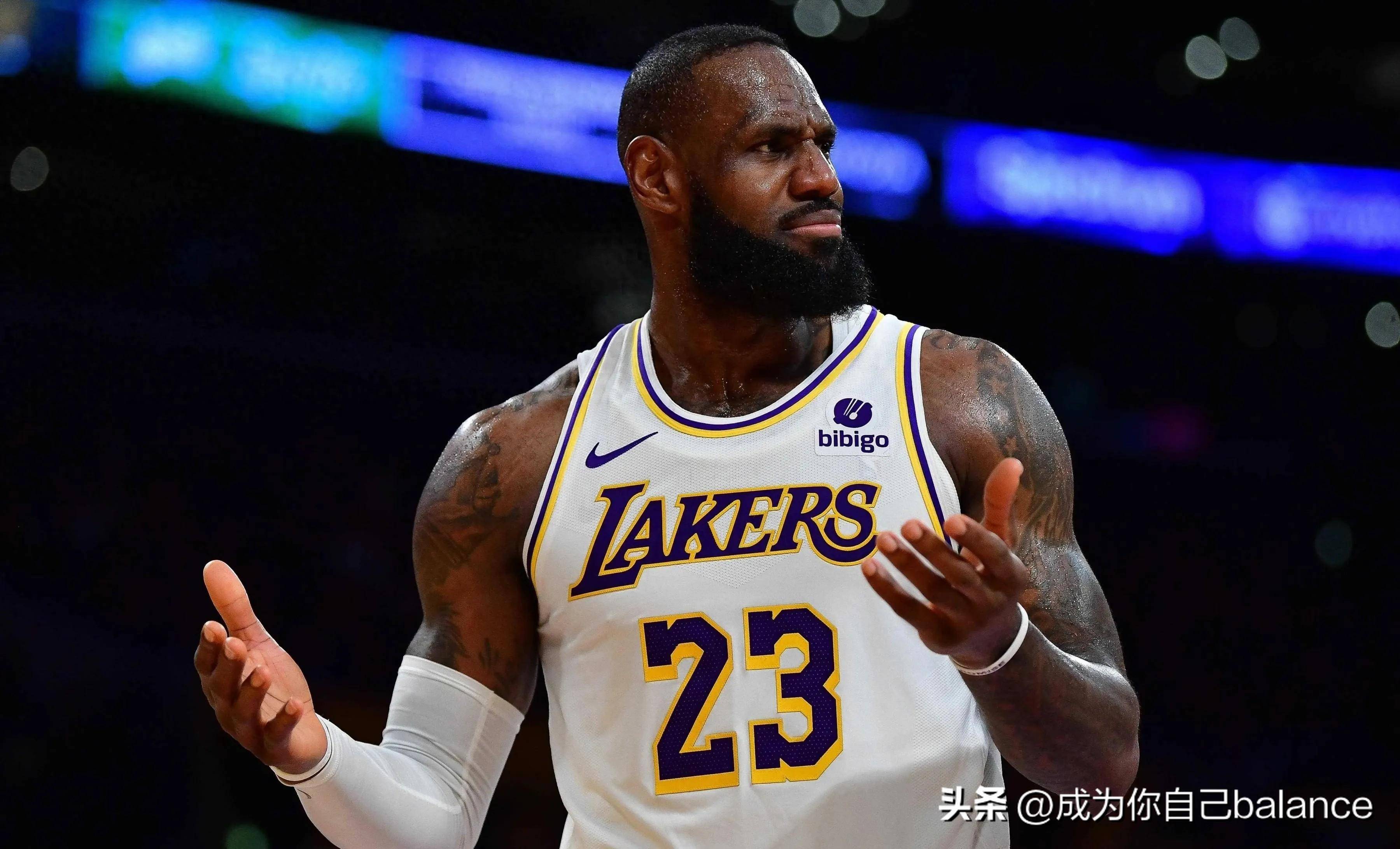 湖人力克独行侠：戴维斯爆发关键时刻力挽狂澜的简单介绍